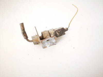 Druckschalter für Klimaanlage Nissan Navara, I D22 1997.01 - 2004.12