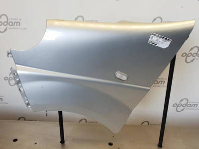 Kotflügel links vorne Renault Trafic II Kasten FL 7782524451 P10593159