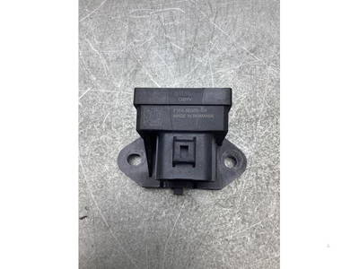 Relais für Kraftstoffpumpe Ford Transit Connect V408 Kasten F1FA9D370GA P18666586