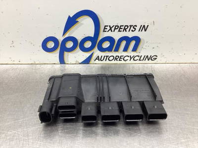 Verteiler BMW 3er F30, F80 18576710 P19870213