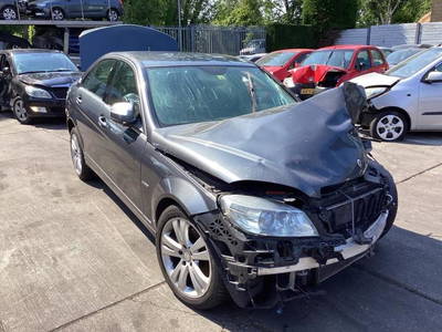 Wischermotor links Mercedes-Benz C-Klasse W204 1137328339 P19243032