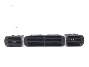 365078 Lüftungsgitter Armaturenbrett SEAT Leon (1M) 8L0820951