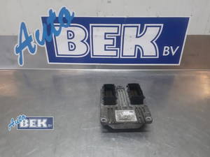 Steuergerät Motor Ford Ka RU8 5SF8K2D032 P20278360