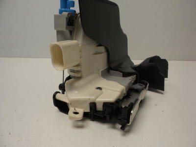 Klappenschlosszug Audi A3 Limousine 8V 8V5837349 P8553421