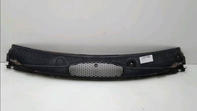 Scheibenwischer Abdeckung Peugeot Partner Tepee (7A/B/C/D/E/F/G/J/P/S) MPV 1.6 HDI 92 (DV6DTED(9HP)) 2012 (8251EA)