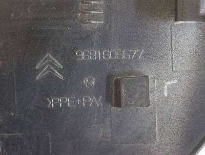 Tankklappe Citroen C3 PICASSO 9681606677 Schwarz 1.6 82 KW 112 PS Diesel 05-2012