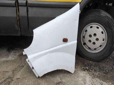 Kotflügel links vorne Renault Trafic II Kasten (FL) 7782524451 43418319