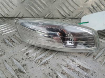 Blinker Scherm Rechts Vorne Peugeot 207/207+ (WA/WC/WM) Hatchback 1.4 HDi (DV4C(8HR)) 2008