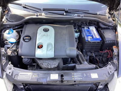 Sicherungskasten Skoda Octavia II Kombi 1Z 1K0937125A P21337810