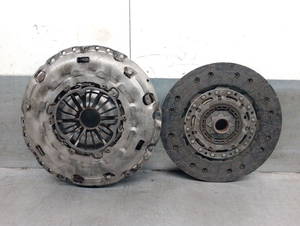 Kupplungsset Volvo V50 (MW) Combi 2.0 D 16V (D4204T) (31367652, LUK) 43790900