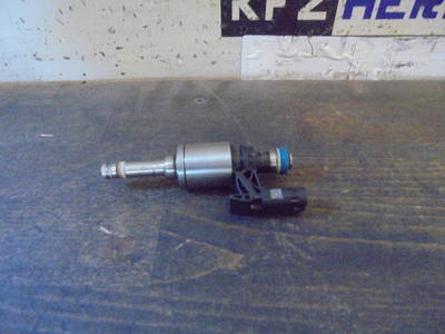 Einspritzventil Audi A3 Sportback (8VA/8VF) Hatchback 5-drs 1.4 TFSI 16V (CMBA(Euro 5)) 2013 (04E906036E, 0261500132)