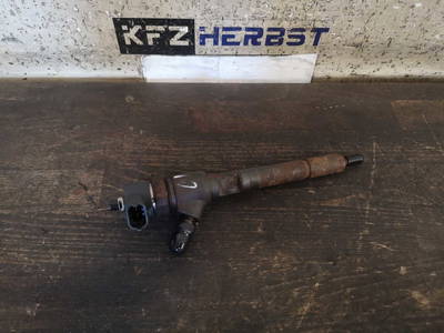Kraftstoff-Injector Opel Corsa D Hatchback 1.3 CDTi 16V ecoFLEX (A13DTC) 2013 (0445110326, 93195390, 95517501)