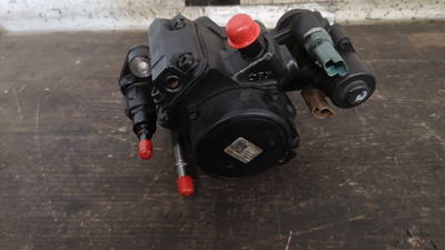 Hochdruckpumpe Ford Kuga II (DM2) SUV 2.0 TDCi 16V 140 (UFMA(Euro 5)) 2013 (9424A050A, 9687959180, 9M5Q9A543AA)