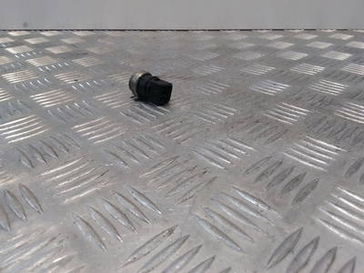 Sensor für Kühlmitteltemperatur Renault 7700105087 44092920