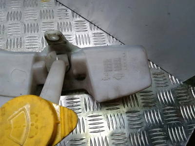Behälter Scheibenwaschanlage Nissan 28910EB500 44100714