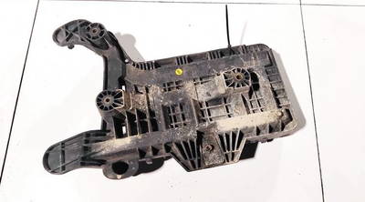 Batteriekasten Volkswagen Touran, 2003.01 - 2006.10 1k0915333b 44787279