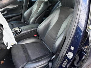 Innenausstattung Mercedes-Benz E-Klasse W213 P21835212