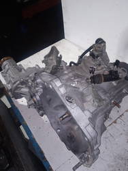 Getriebe Suzuki Liana (ERC/ERD/RH4) Hatchback 5-drs 1.6 MPi 16V 4x4 (M16A) (1E10J023)