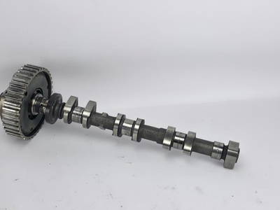 Nockenwelle von einem Ford Grand C-Max 6A26S