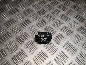 Temperaturfühler Mercedes-Benz A2118300272 46164381