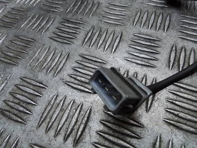 Sensor für Nockenwellenposition VW 075906433C 54066227