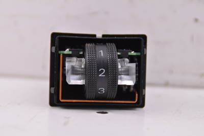 Schalter für Sitzheizung Audi 4E0963563A 54151018