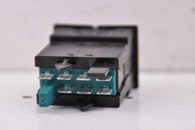 Schalter für Sitzheizung Audi 4E0963563A 54151018