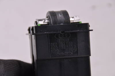 Schalter für Sitzheizung Audi 4E0963563A 54151018