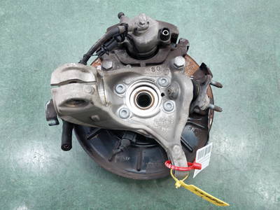 Achsschenkel Halter Links Vorne Volkswagen Passat (362) Sedan 1.6 TDI 16V Bluemotion (CAYC) (3C0407253F) 66732484