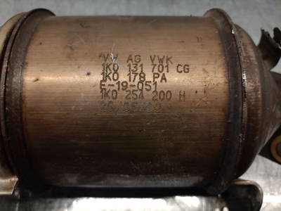 Katalysator Volkswagen Passat (3C2) Sedan 1.4 TSI 16V (CAXA) (1K0131701CG, 1K0178PA, 1K0254211X)