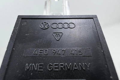 Innenleuchte Audi 4E0947415 55812984