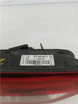 Rücklicht Links In Der Heckklappe Seat Leon ST (5FF) Combi 5-drs 1.6 TDI 16V (DGTE) 2020 (5F9945093D)