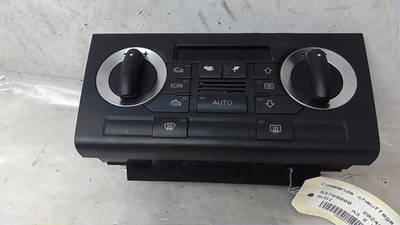Bedienung Heizung Audi A3 (8P1) Hatchback 3-drs 2.0 TDI 16V (BKD) (8P0820043AE5PR) 55980247