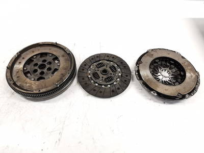 Kupplungsset Mitsubishi Outlander (CW) SUV 2.0 DI-D 16V 4x2 (BSY) (1120A063) 66934520