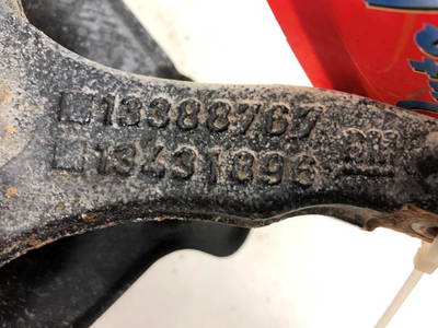 Achsschenkel links vorne Opel Corsa E X15 13388767 P23662988