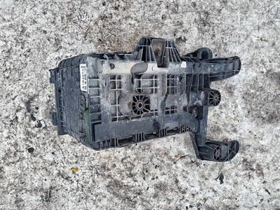 Batteriekasten Volkswagen Touran, 2003.01 - 2006.10 1K0915333B 65193691