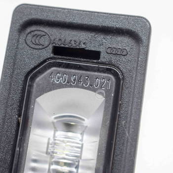 Kennzeichenleuchte Audi 4G0943021 65726171