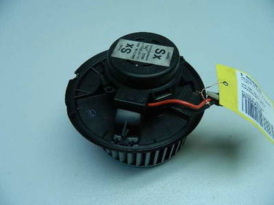 Heizungsgebläse / Gebläsemotor (1,6(1598ccm) 77KW
Getriebe 5-Gang)