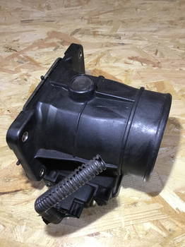 272733 Luftmassenmesser MITSUBISHI Galant VI Station Wagon (EA0) E5T08071