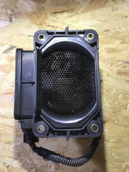 272733 Luftmassenmesser MITSUBISHI Galant VI Station Wagon (EA0) E5T08071