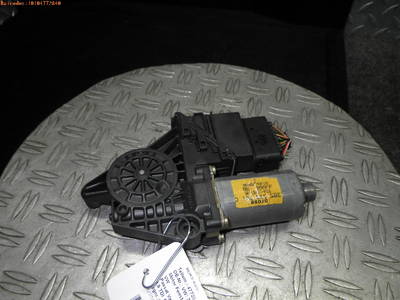 Motor Fensterheber links hinten VW Passat Variant (3B5, B5) km