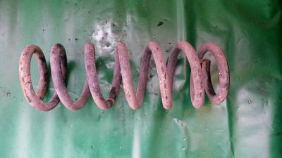 Feder rechts vorn SUZUKI GRAND VITARA I (FT, GT) 2.0 HDI 110 80 KW