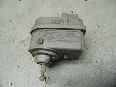 LWR-Motor Scheinwerfer (1,2(1239ccm) 40kW C/S063/4 (C3G-700/2) C3G-700/2
Getriebe 5-Gang (Servo-Kupplung Easy)
Fensterheber elektrisch)