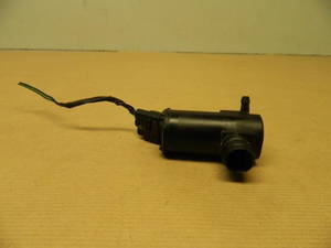 Pumpe Waschanlage vorn / hinten (0,8(796ccm) 38kW
Getriebe 5-Gang)