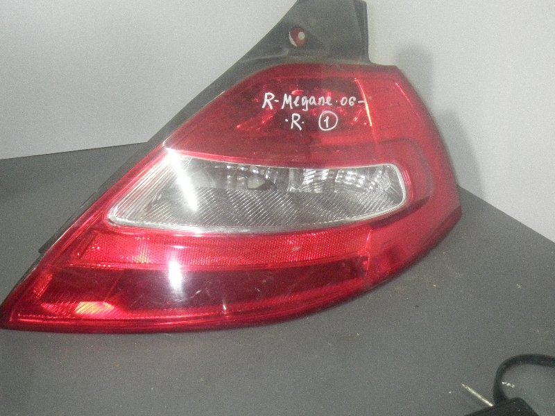 088390 VALEO Rückleuchte mit Lampenträger Rot Rechts für Renault Megane II