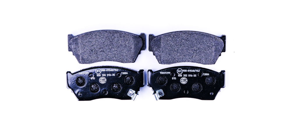 Bremsbelagsatz, Scheibenbremse Vorderachse Hella 8DB 355 016-351