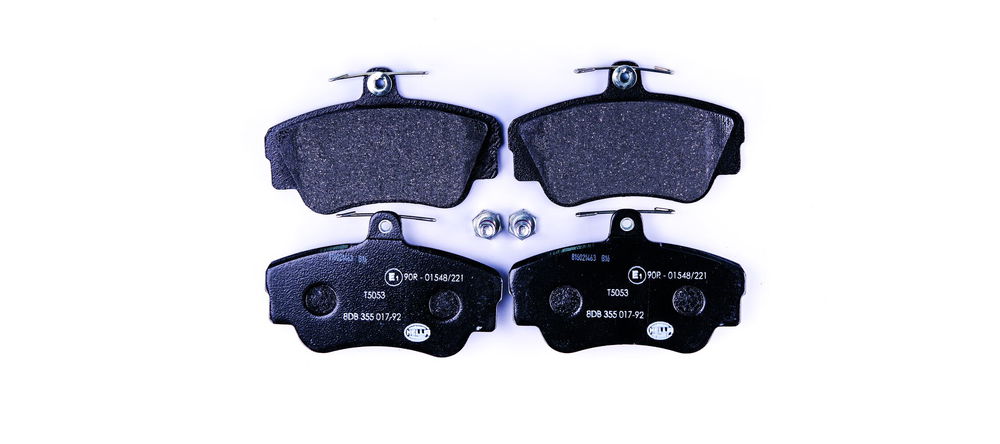 Bremsbelagsatz, Scheibenbremse Vorderachse Hella 8DB 355 017-921